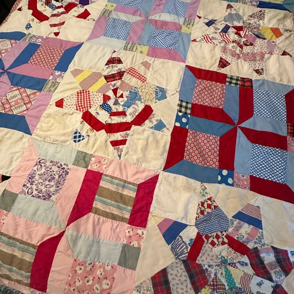 Vintage MCM Quilt 80x64 Multicolor Hand Sewn Patchwork Star/Pinwheel